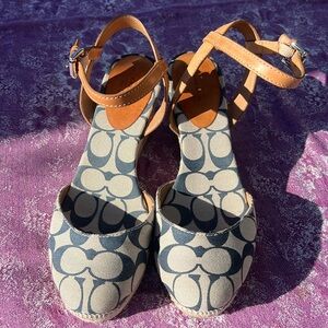 Coach Valerie Wedge, Size 8.5B